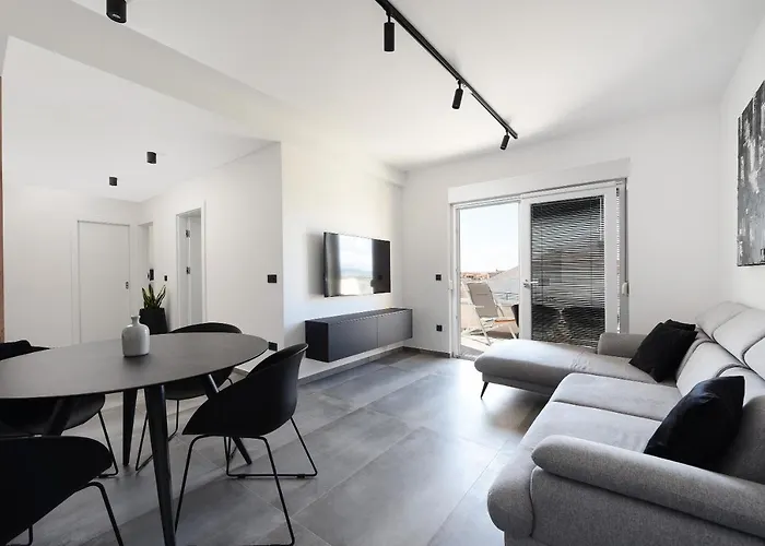 Luxury Apartment N