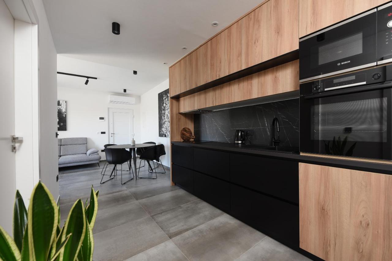 Luxury N Apartment